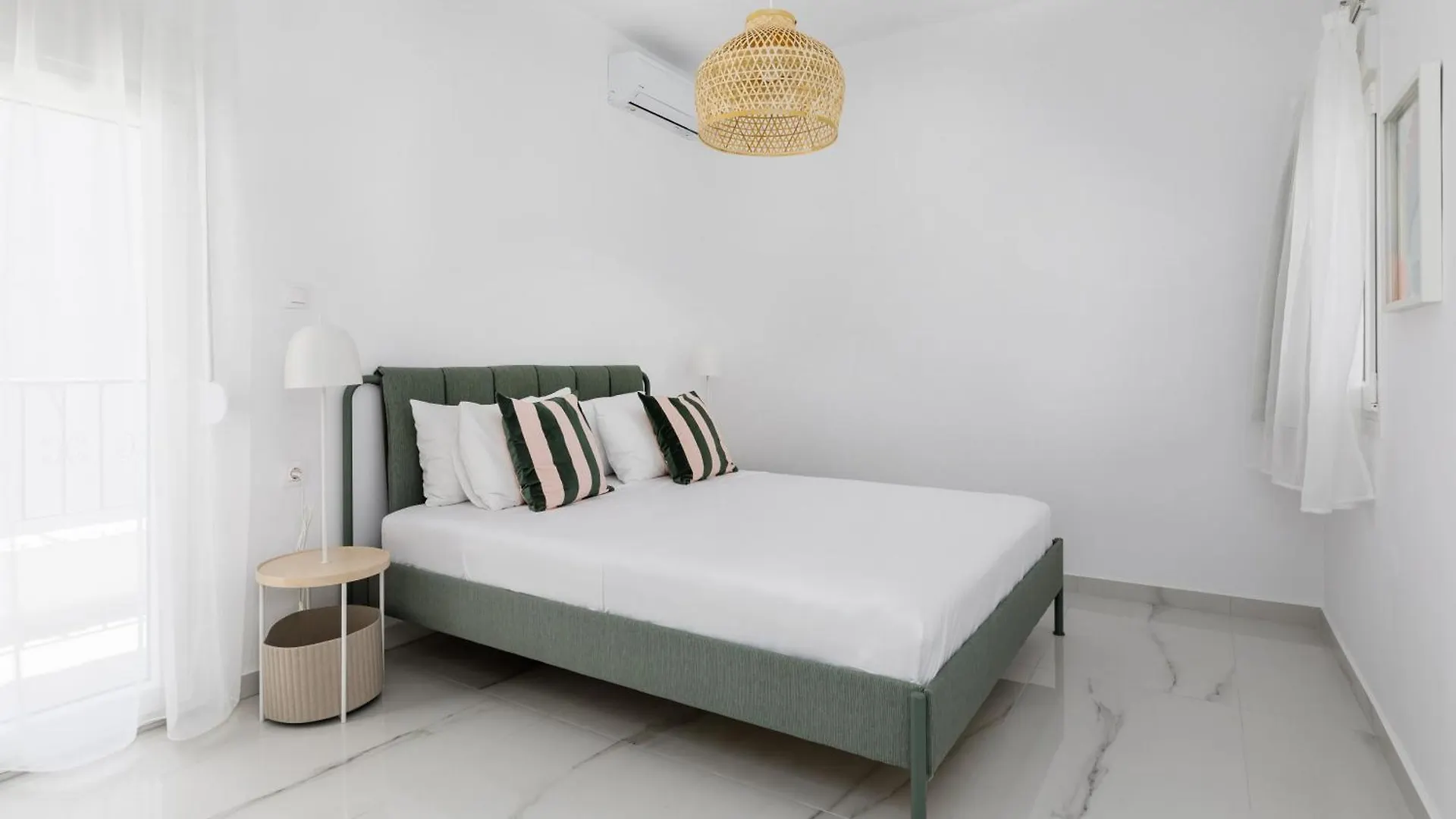 Kiwi By Halu!, Apartments In Perea Peraia