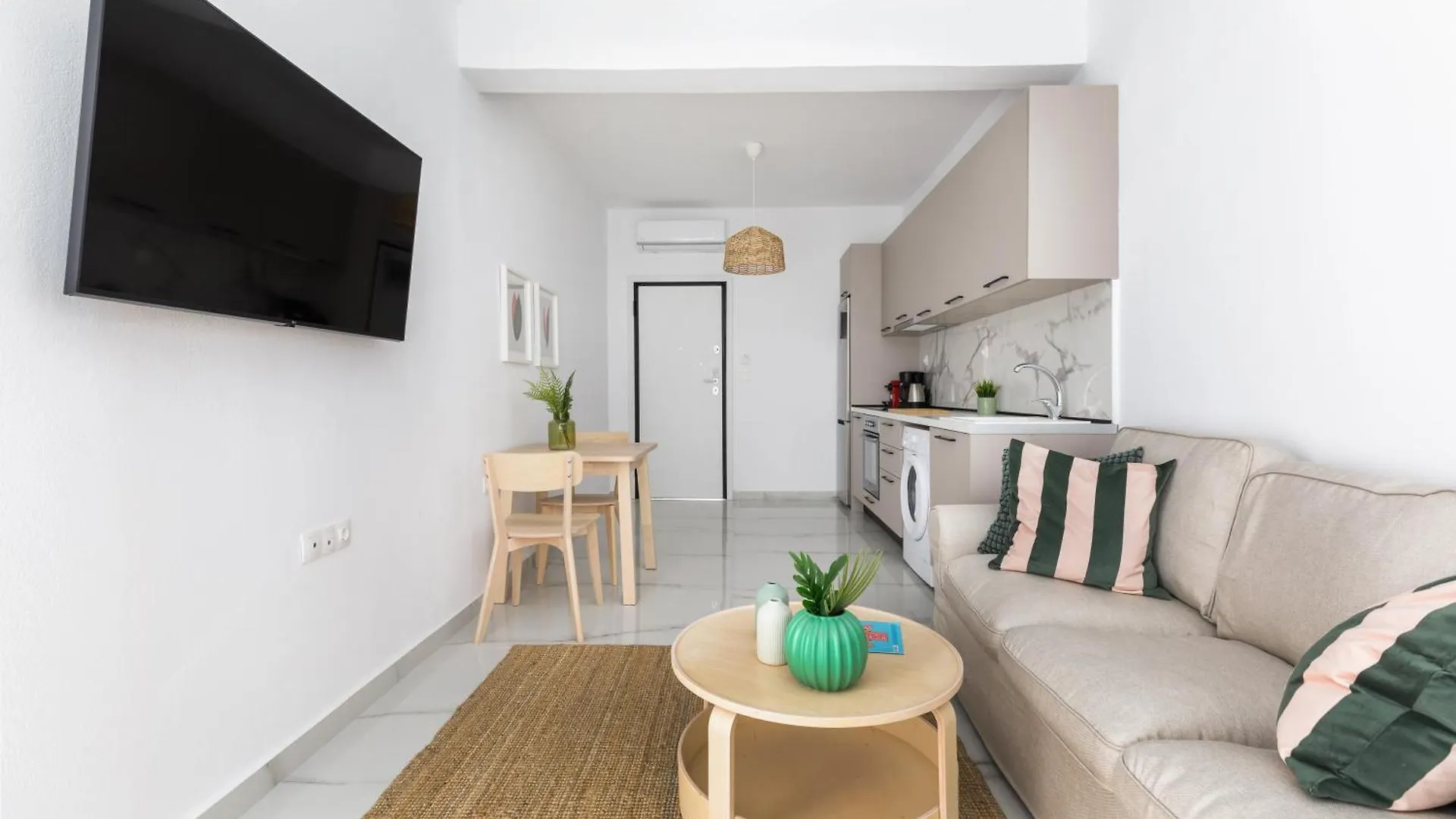 Kiwi By Halu!, Apartments In Perea Peraia